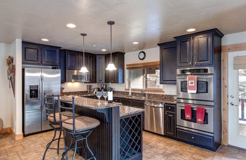 Bear Hollow Village House | Park City Getaway! Mountain Townhome w/Private Hot Tub! Short Drive to Resorts!