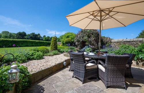 Ault Hucknall House | Park Corner - Three Bedroom House, Sleeps 6