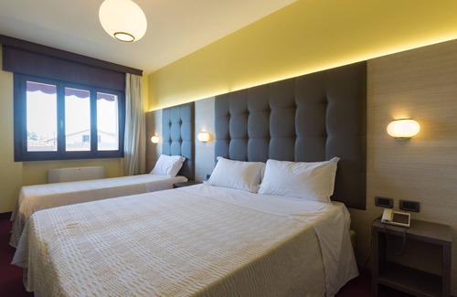 Villanova Hotel | Park Hotel Ristorante Ca' Bianca