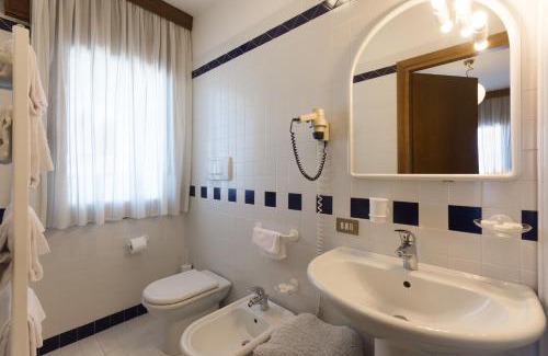 Villanova Hotel | Park Hotel Ristorante Ca' Bianca