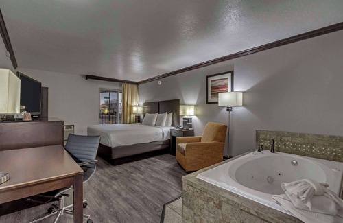 Midvale Hotel | Park Inn by Radisson Salt Lake City Midvale
