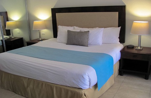 Candelero Abajo Hotel | Park Royal Homestay Club Cala Puerto Rico