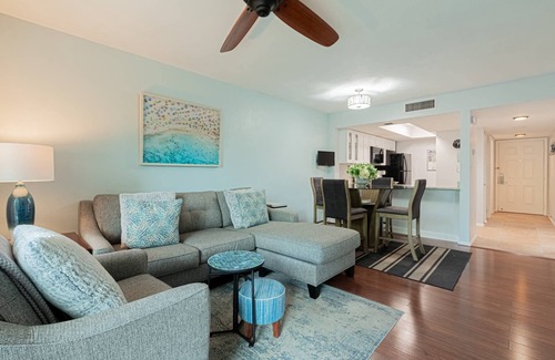 Park Shore Condo | Park Shore Resort-newly renovated 2nd flr-master suite w/direct lanai access-incredible water views