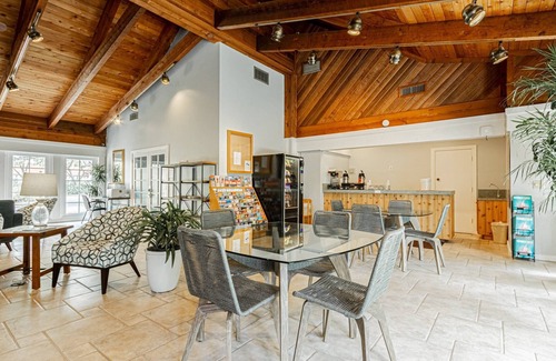 Park Shore Condo | Park Shore Resort-newly renovated 2nd flr-master suite w/direct lanai access-incredible water views