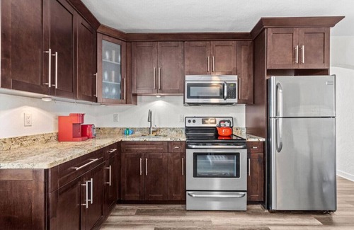 Madeira Beach Apartment | Park Shore Suites Madeira Beach