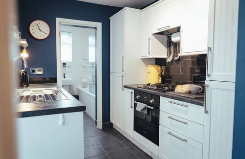 Westcliff-on-Sea House | Park Street- Free Parking- Perfect for Contractors