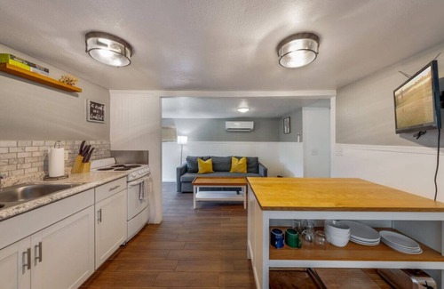 Hedrick Acres House | Park UA House (Trevor)