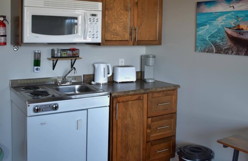 Triton Hotel | Parkers Blue Water Inn