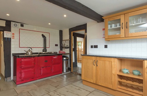 Mathon Cottage | Parker’s dates from 1610 and is part of the 700-acre Netherley Hall Estate.