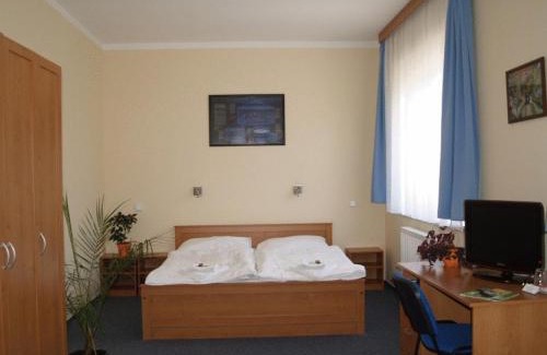 Terezin Hotel | Parkhotel Terezín
