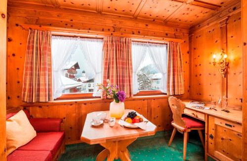 Wallgau Hotel | Parkhotel Wallgau 4 Sterne Superior Alpenjuwel mit Spa Genuss, Golf & Wellness in der Karwendel-Region Tradition trifft Eleganz im stilvollen Rückzugsort