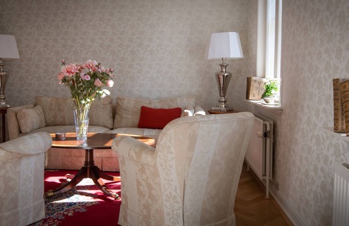 Hadsund House | Parkhuset til Visborggaard Slot