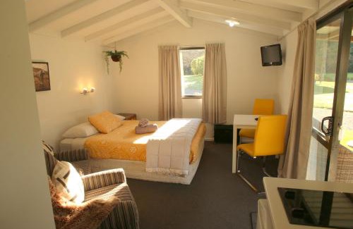 Waikawa Bay Resort | Parklands Marina Holiday Park