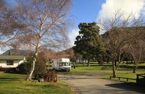 Waikawa Bay Resort | Parklands Marina Holiday Park