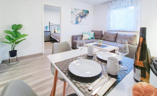 Heilbronn Apartment | Parkplatz - Zentral - modern - 3-Zi 5x Pers