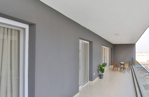 Heliopolis Apartment | Parkside boutique 3 bedroom apartment