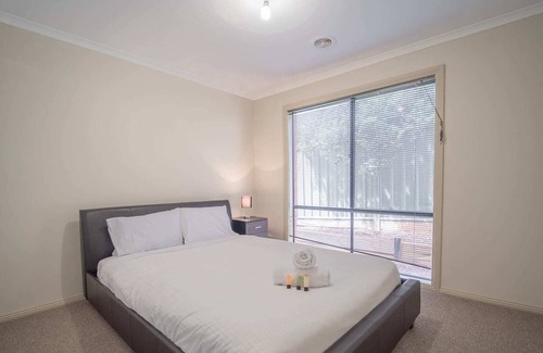 California Gully House | Parkside Family Home