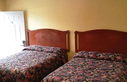 Argyle Hotel | Parkway Motel