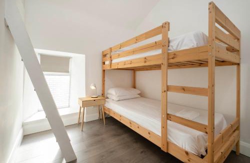 Ennistimon House | Parliament Street Town House