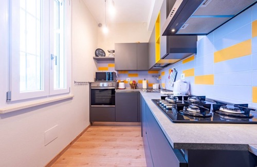 San Leonardo Apartment | Parma Station Apartment