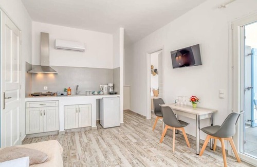 Aliki Apartment | Paros Poolside Gem - Athena's Sea Getaway