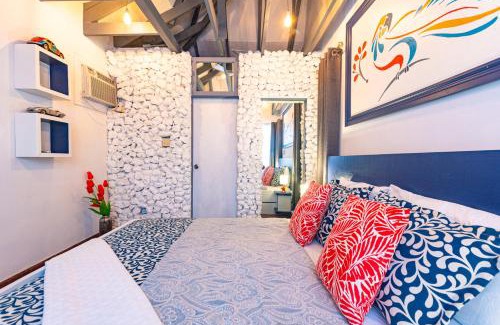 Gambier Apartment | Parrot Cottage at Viking Hill - Love Beach