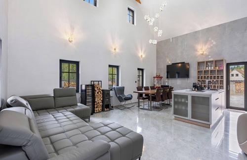 Dolni Laz House | Party & Friends Villa by Interhome
