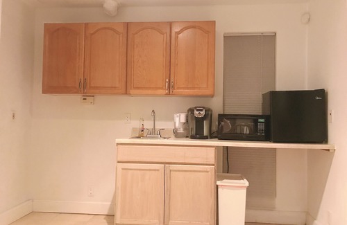 Mount Wilson House | Pasadena City/Mountain View guest Studio (free gated parking)