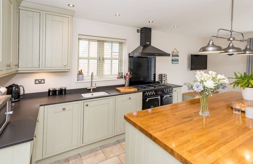 St Martins Other | Pass the Keys | 2 Beech Tree Lane a 4 bedroom house