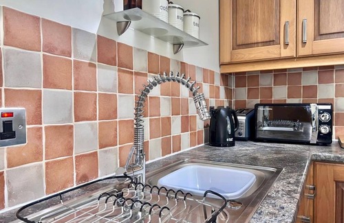 Kidwelly House | Pass the Keys | Old Forge Pumphouse Annexe