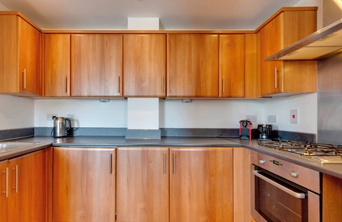 Girton Apartment | Pass the Keys | Spacious and Modern Flat with own Car Park