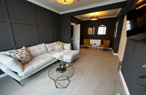 Grangetown House | Pass the Keys | Spacious & Modern 5 Bedroom House close to City!