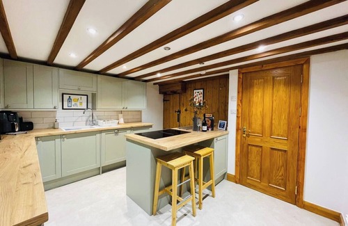 Hulme End House | Pass the Keys | The Old Shop Cosy Cottage for 6 & Furry Friends