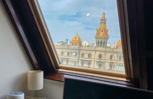 Eixample Apartment | Passeig De Gracia- Heart of the City. Best Location.