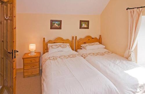 Glengarriff House | Pate's Cottage