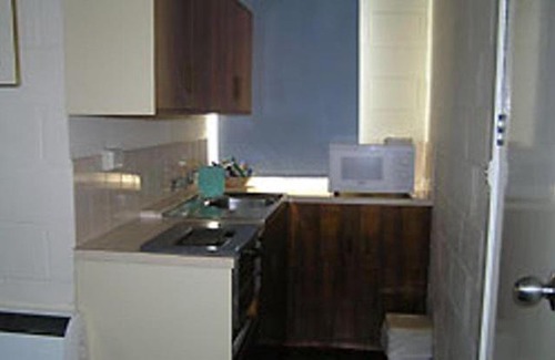 Kew Hotel | Pathfinder Motel