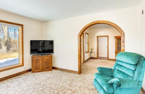 Mancos House | Patio and Mountain Views Farmhouse in Mancos!