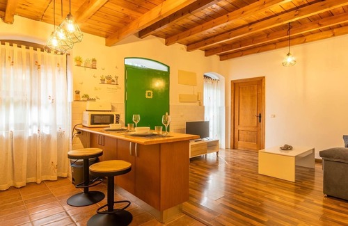 Doctor Barraquer-Grupo Renfe-Policlinico Apartment | PATIO ANDALUZ APARTMENT IN SEVILLE ⭐