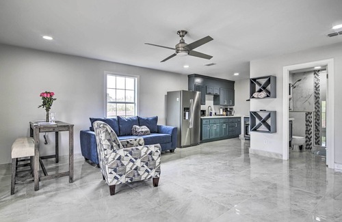 Brownsville House | Patio & Balcony: Gulf Coast Retreat in Brownsville