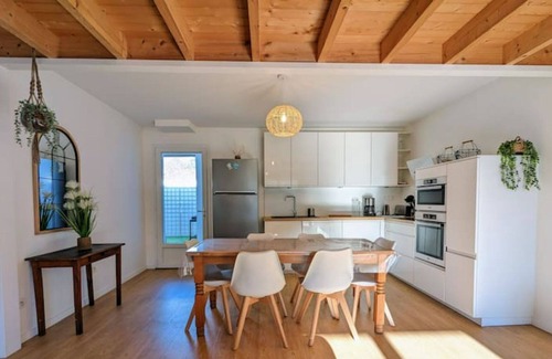 Saint-Hilaire-de-Riez House | Patio house, swimming pool/games residence in the pines