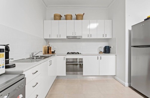 Marrickville House | Patio House: Moments from Marrickville Metro