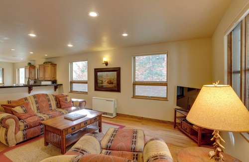 Ouray House | Patio & Mountain Views: Central Ouray Getaway!