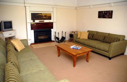 Patonga House | Patonga's Beach Haven