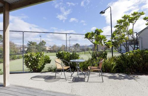 Pauanui Hotel | Pauanui Pines Motor Lodge