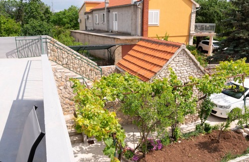 Sibenik Apartment | Pave & Ema apartman