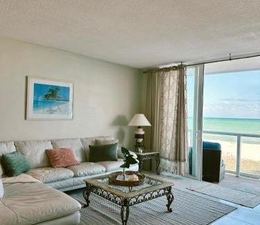 Mid Beach Apartment | Pavilion Beach Front Apartment with Balcony