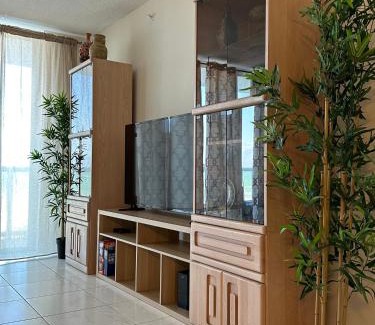Mid Beach Apartment | Pavilion Beach Front Apartment with Balcony