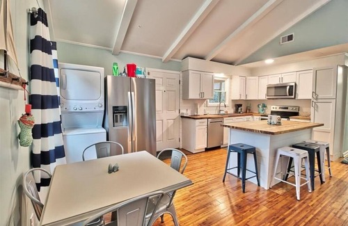 Litchfield by the Sea House | Pawleys Paradise! ~1/2 mile to the Beach. 3BR/3 Full BA. FREE Bikes included.