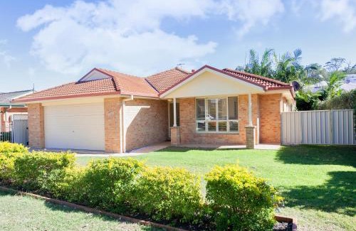 Corlette House | Pawprints