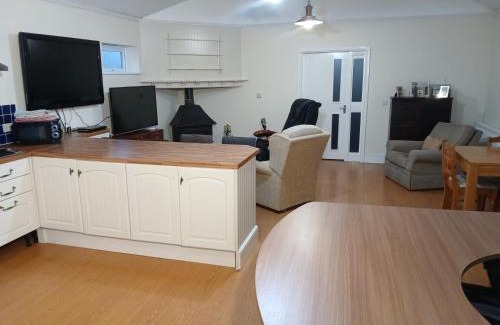 Ellesmere Port Apartment | Pay2Stay